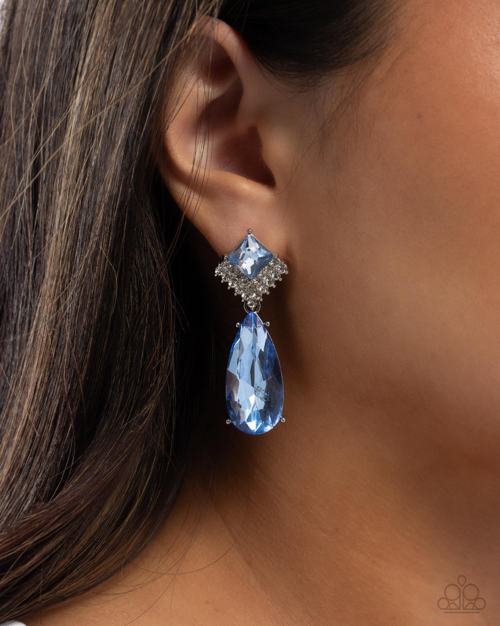 Diamond Life (Blue earrings)