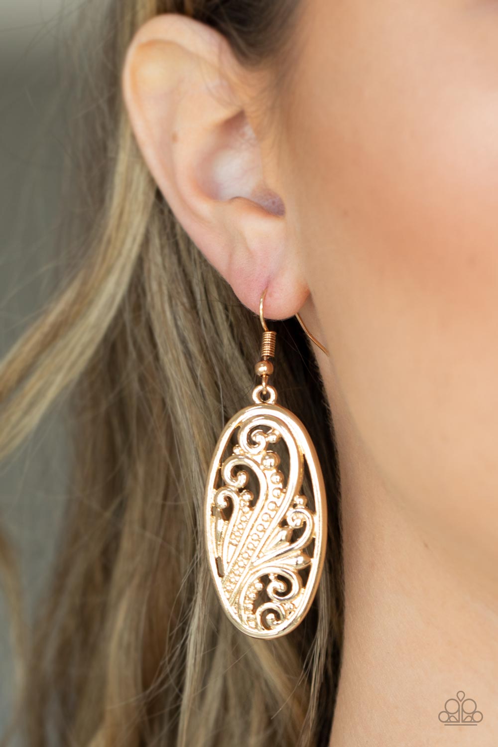 High Tide Terrace (Gold earrings)