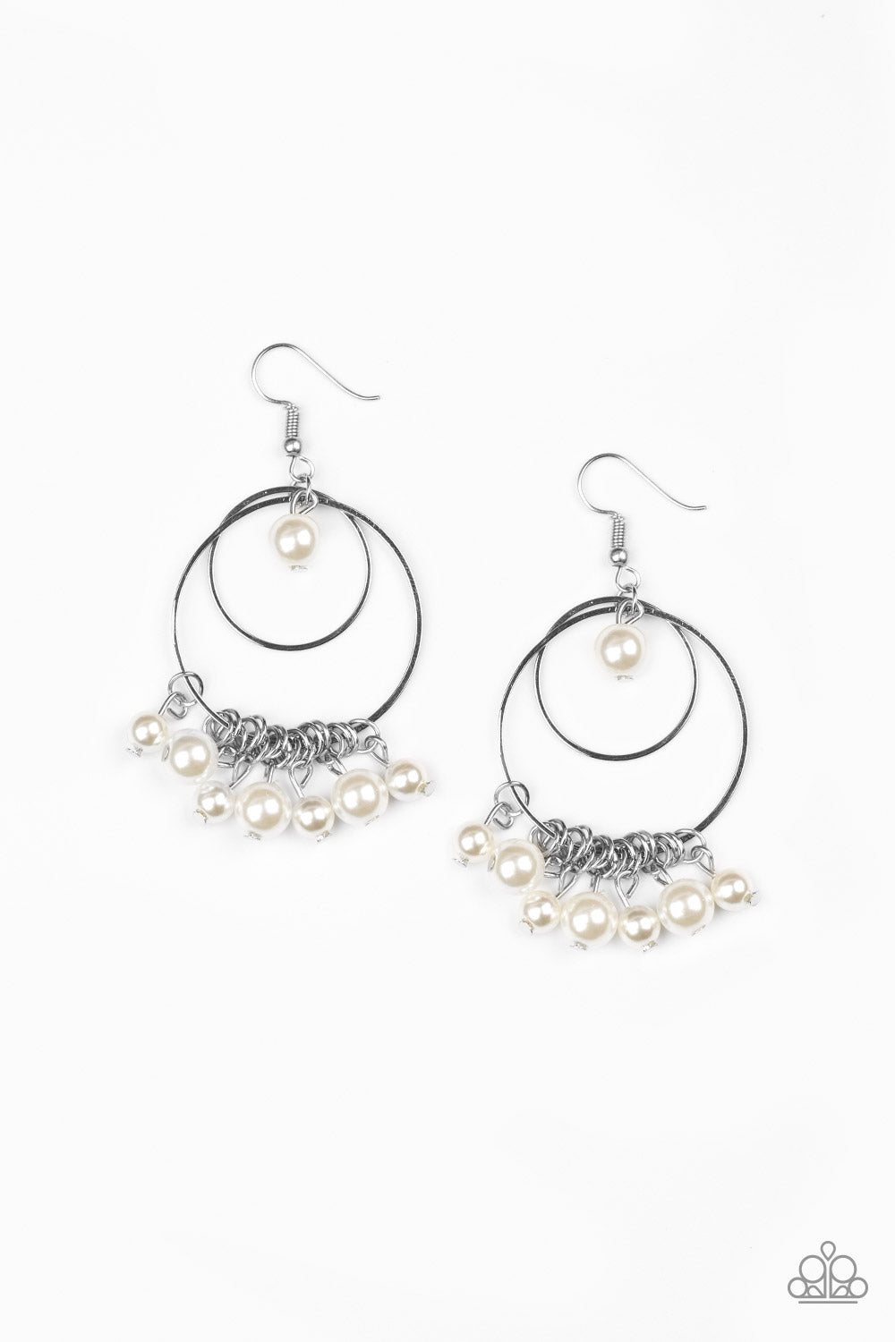 New York Attraction (White earrings)