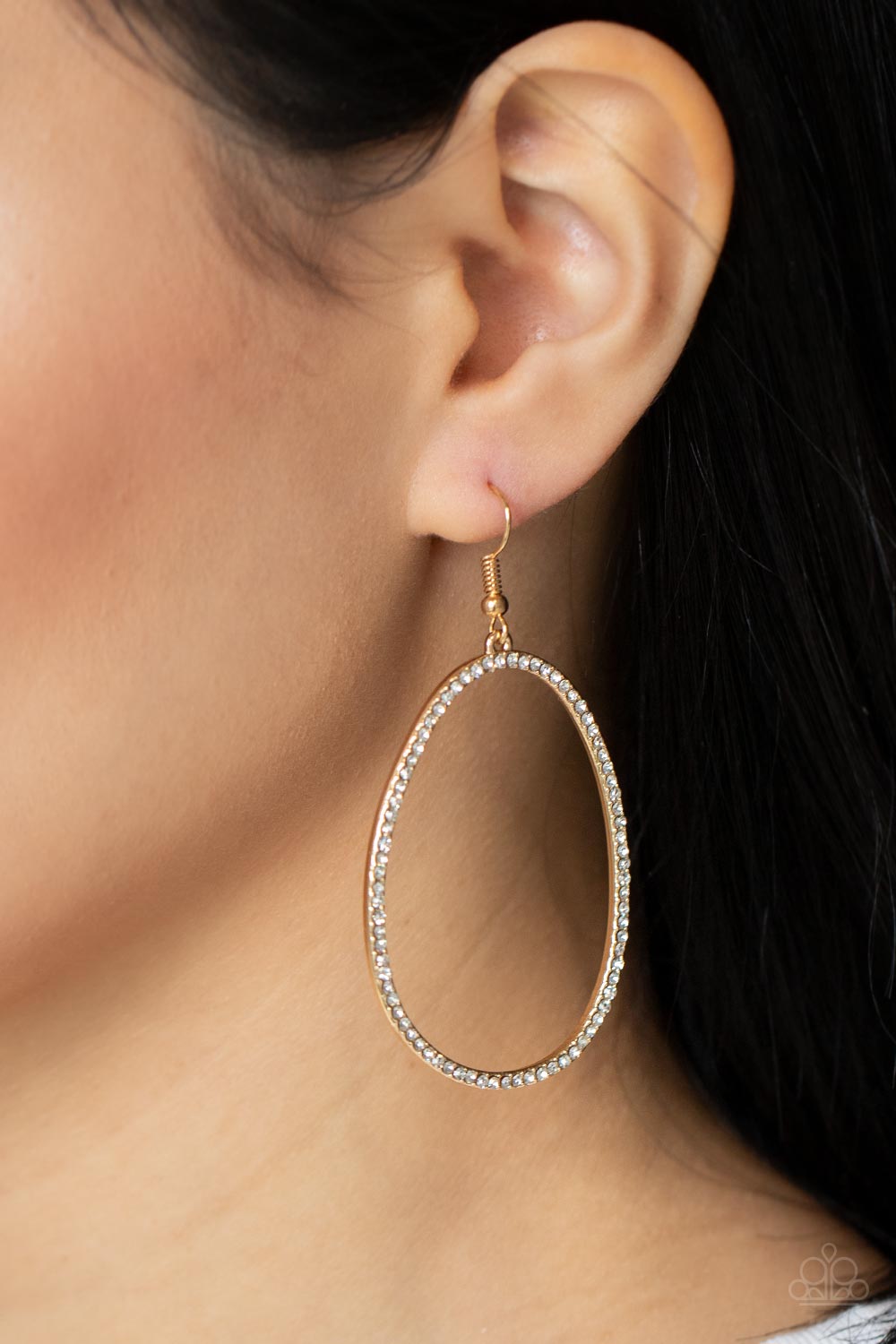 OVAL-ruled! (Gold earrings)