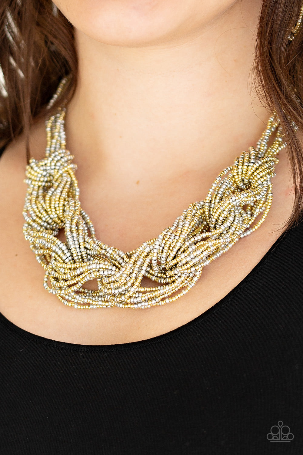 City Catwalk (Gold necklace)
