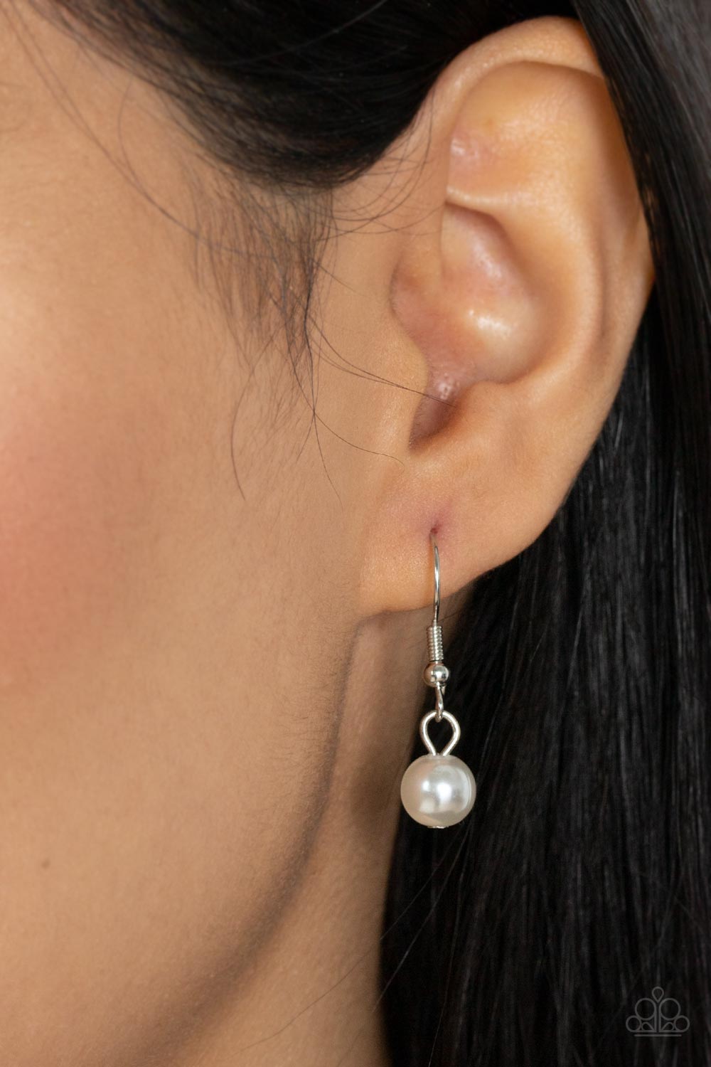 Drip Drop Dazzle (White necklace)
