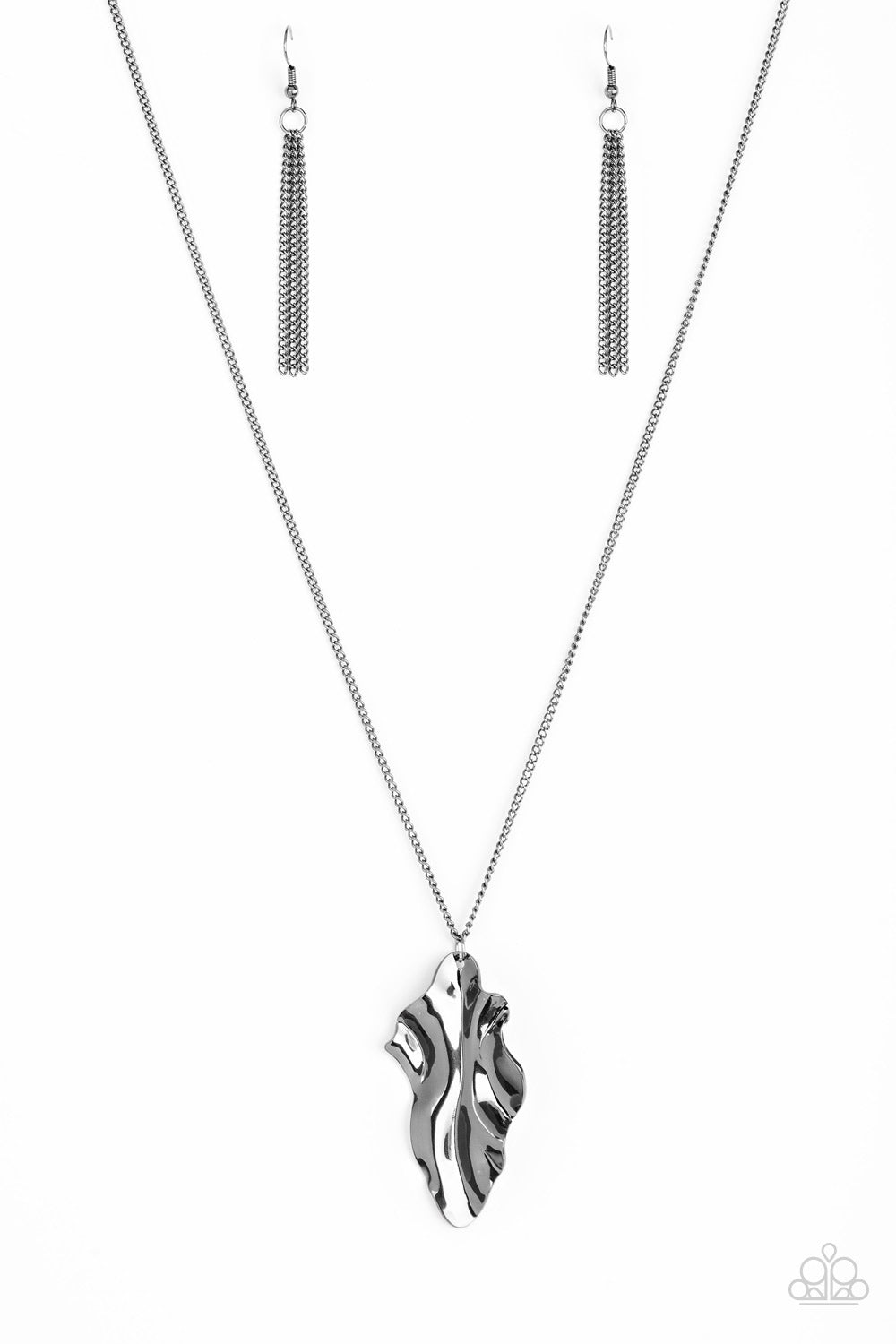 Fiercely Fall (black necklace)