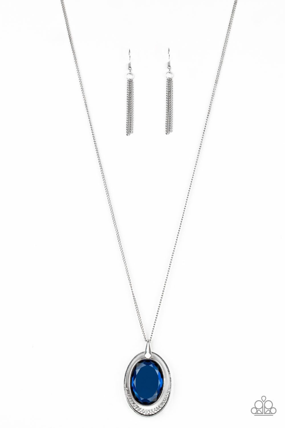 Metro Must-Have (blue necklace)