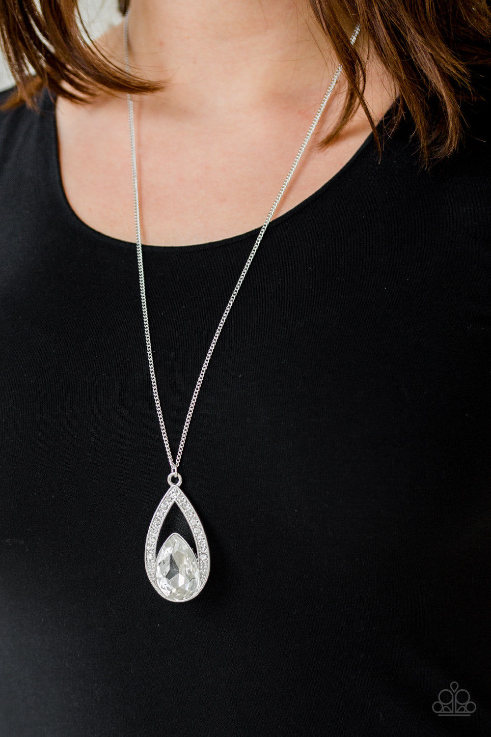 Notorious Noble (White necklace)