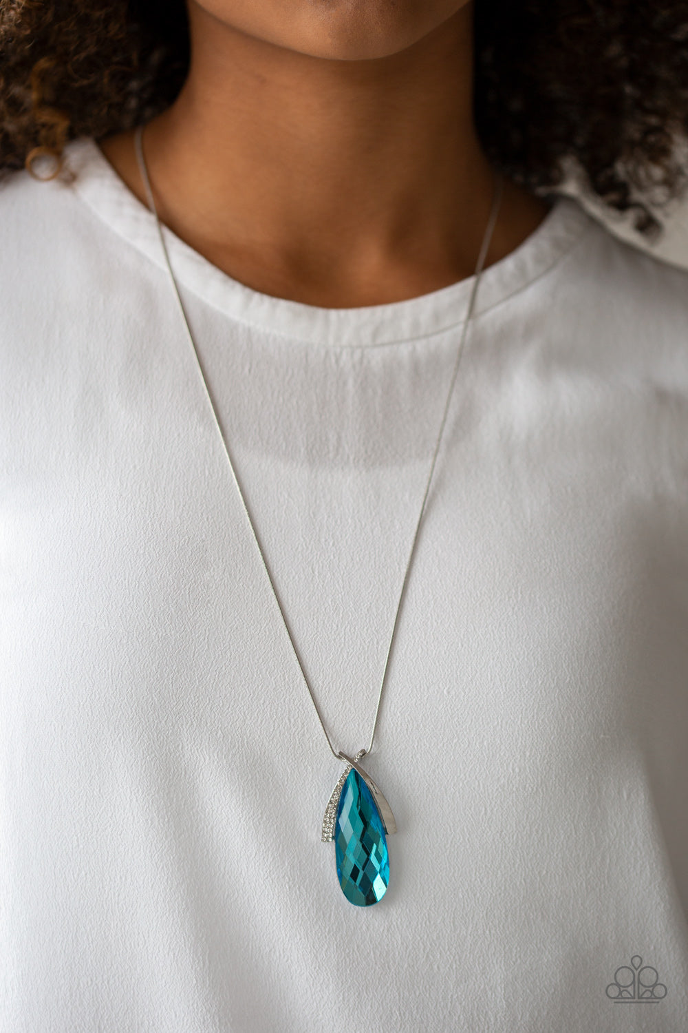 Stellar Sophistication (blue necklace)