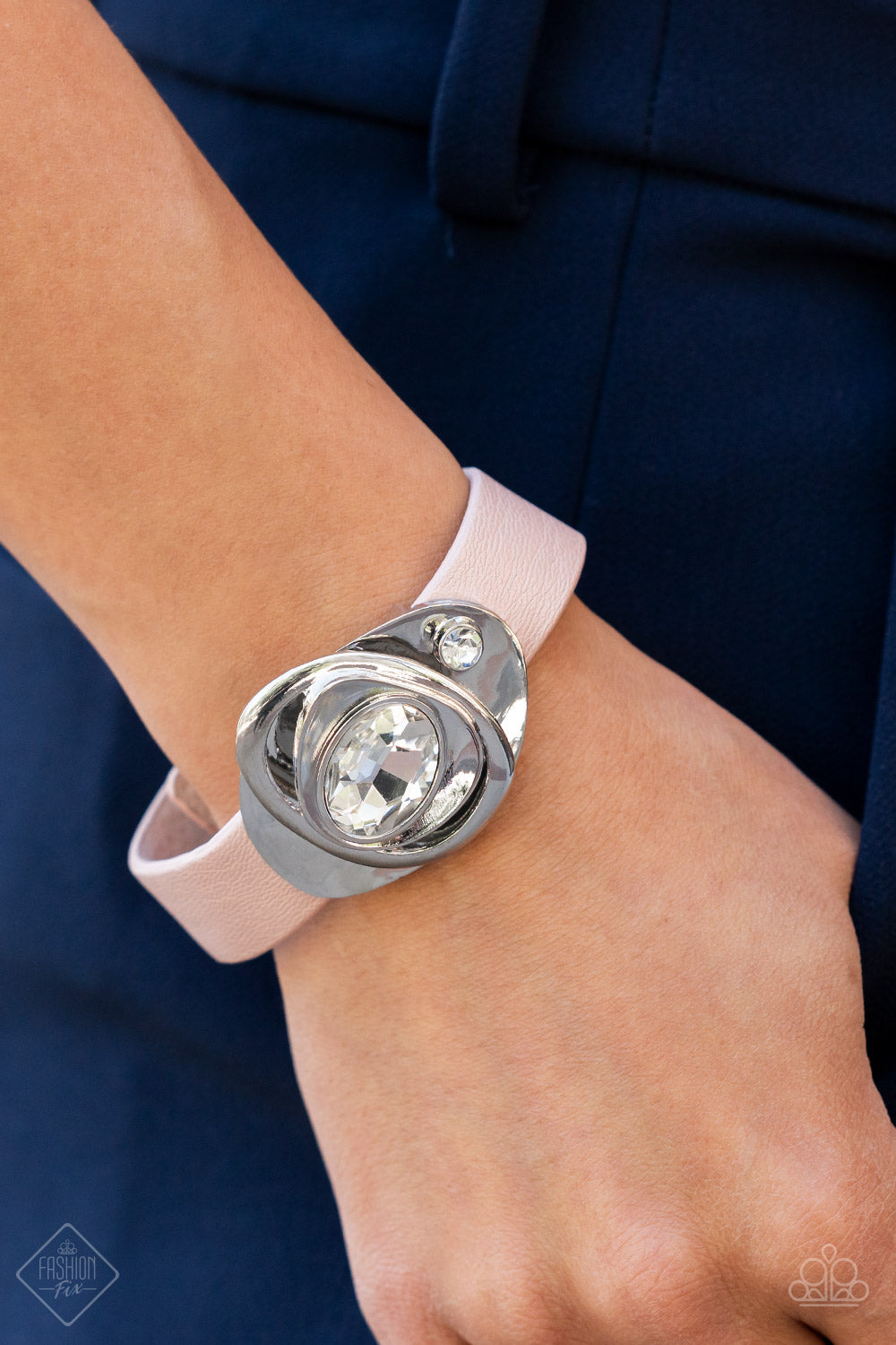 Pasadena Prairies (Pink bracelet)