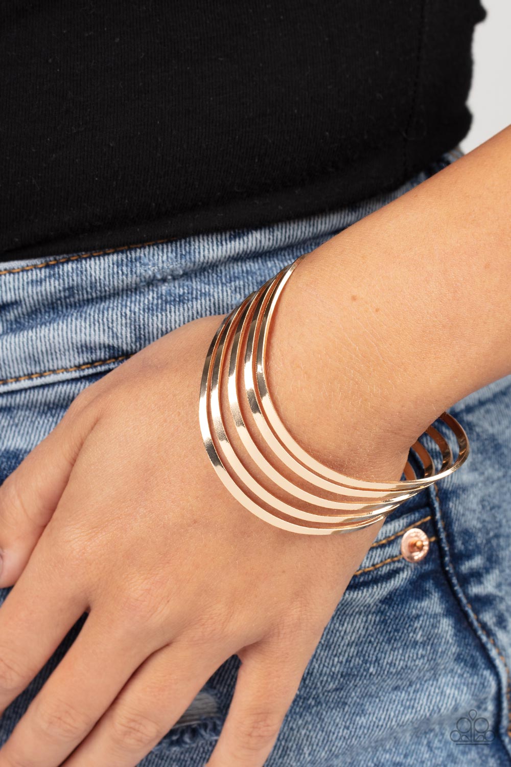 Tantalizingly Tiered (Gold bracelet)