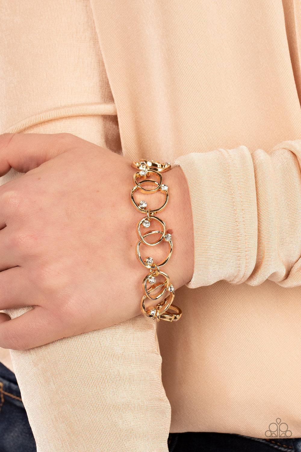 The Universe Revolves Around Me (Gold bracelet)