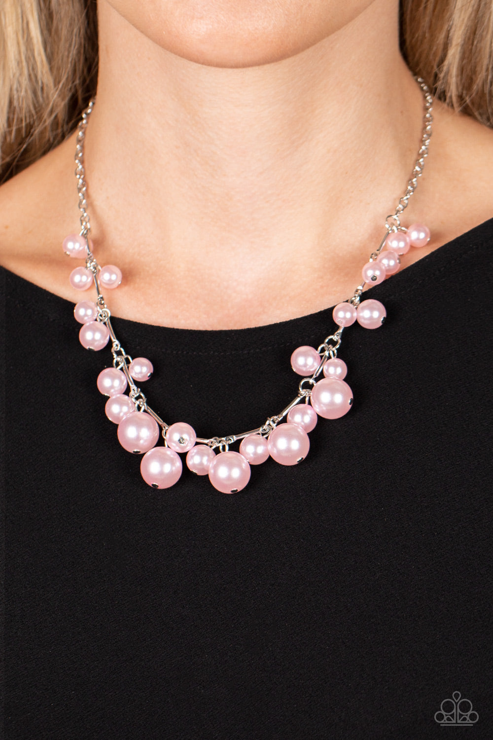 Tearoom Gossip (Pink necklace)